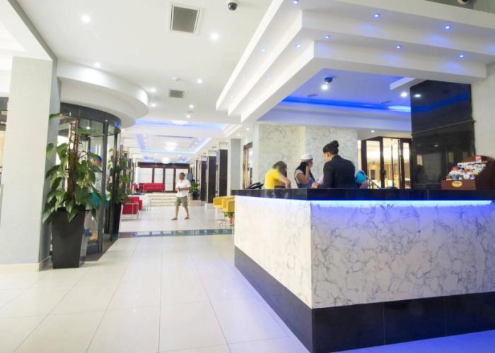 Alexandra Hotel