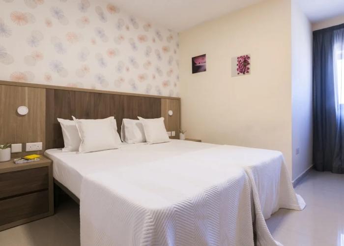 Blubay Apartments by ST Hotel