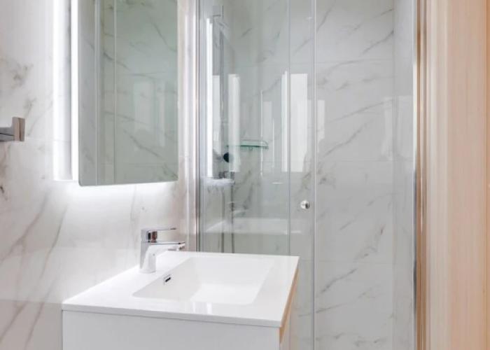 Stylish 2BR Apartment in Central St Julians