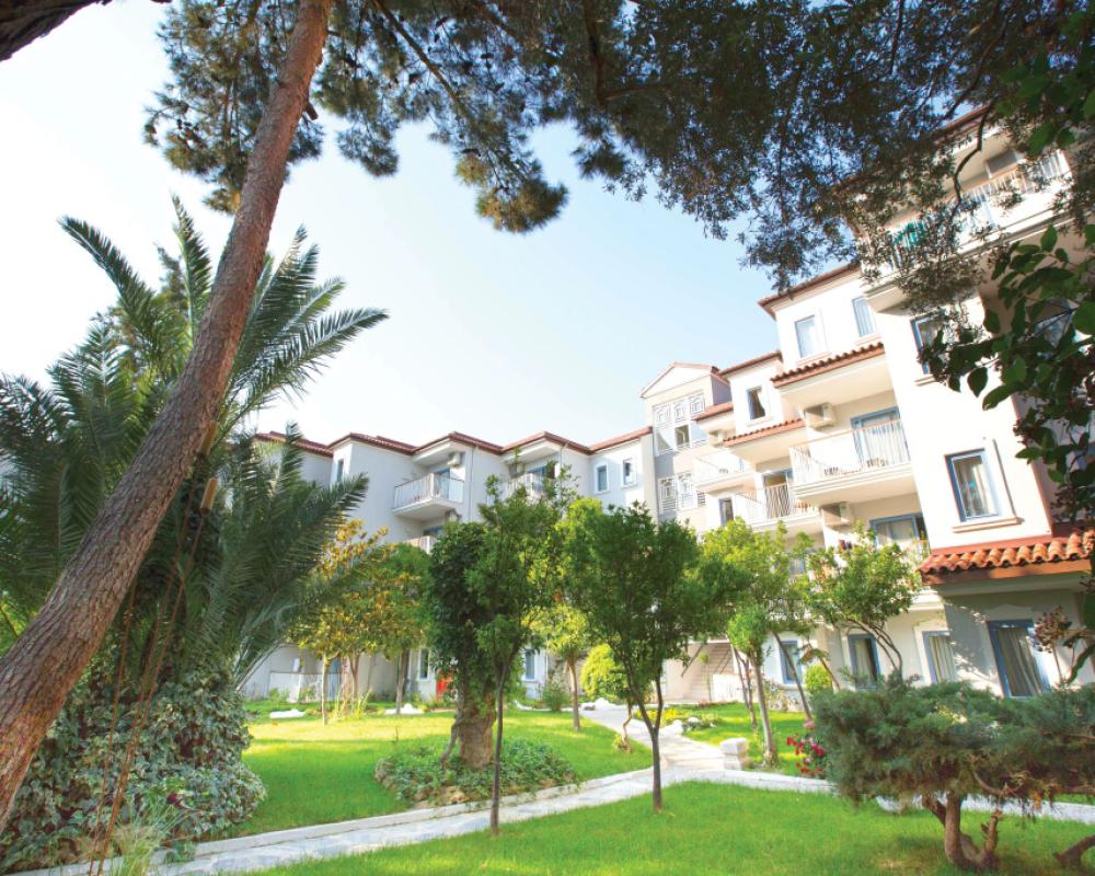 Paloma Marina Suites