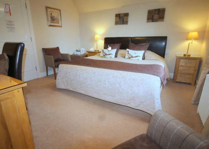 Tigh-na-Cloich Hotel