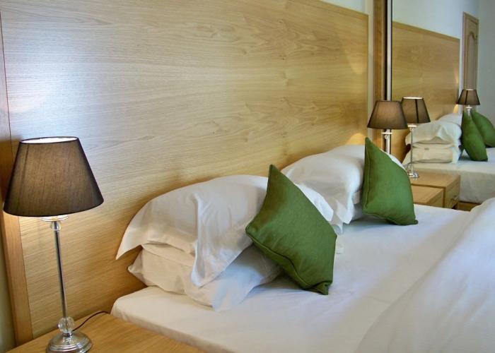 Claymore Guest House and Apartments