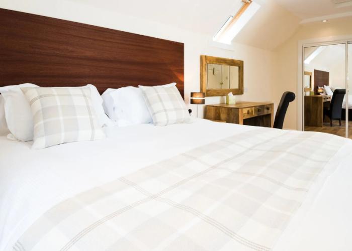 Claymore Guest House and Apartments