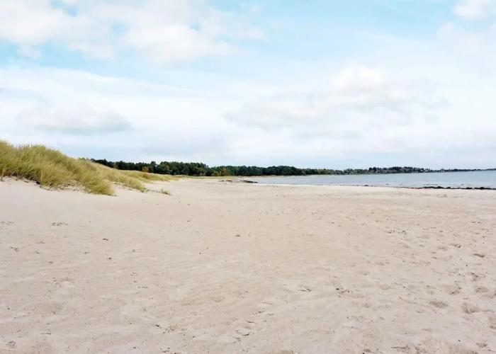 6 Person Holiday Home in Lottorp