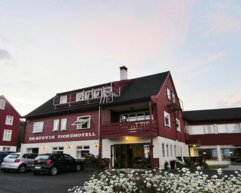 Dragsvik Fjordhotel