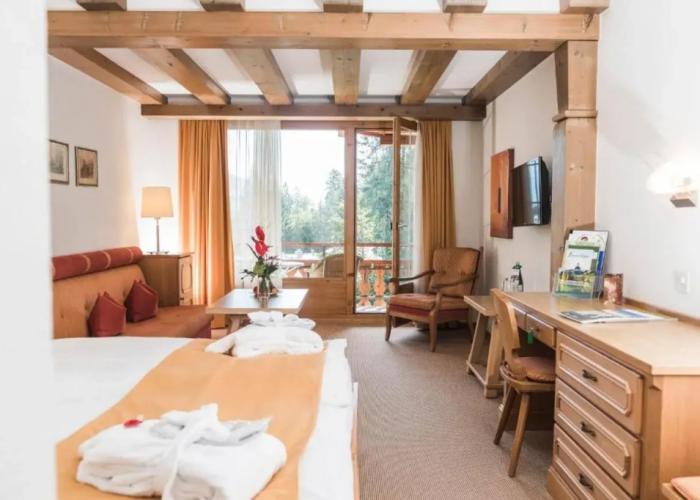 Adula Hotel