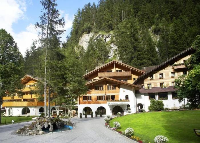 Waldhotel Doldenhorn