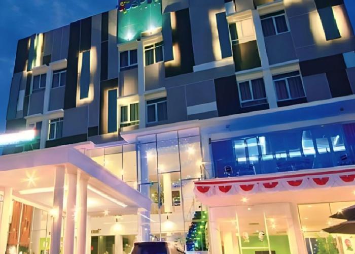 Splash Hotel