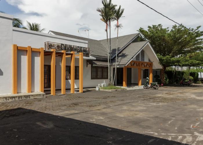 RedDoorz near Pantai Panjang Bengkulu