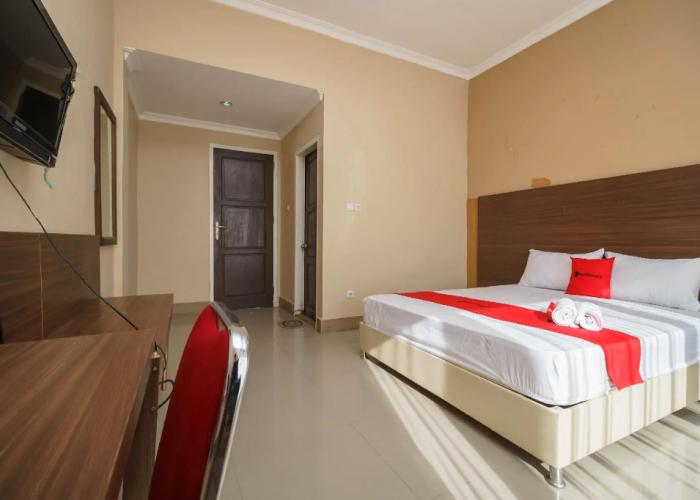 RedDoorz @ Hotel Putri Gading Bengkulu
