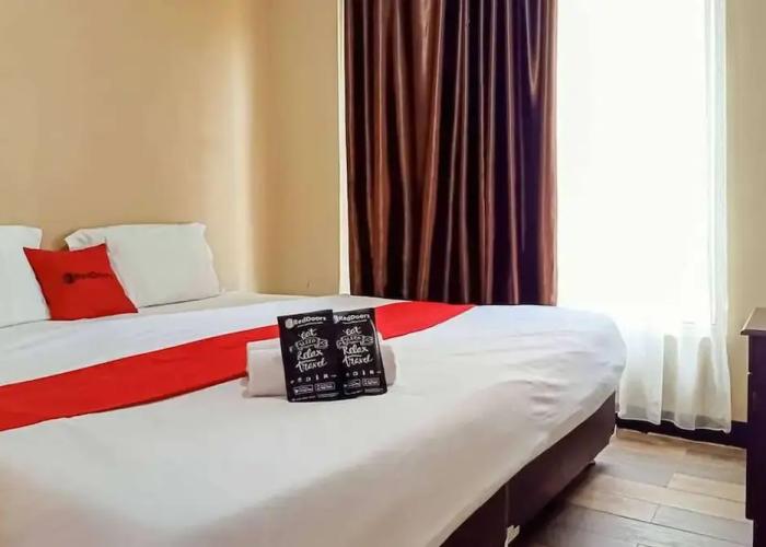 RedDoorz @ Hotel Putri Gading Bengkulu