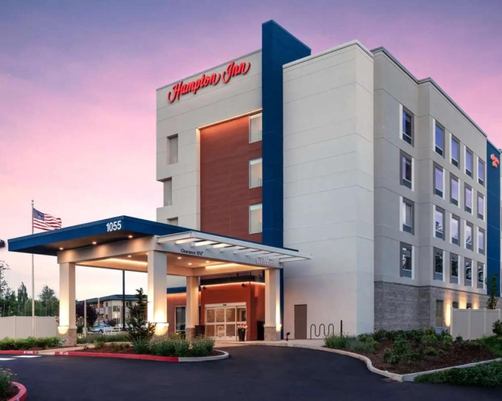 Hampton Inn by Hilton Bellingham Airport