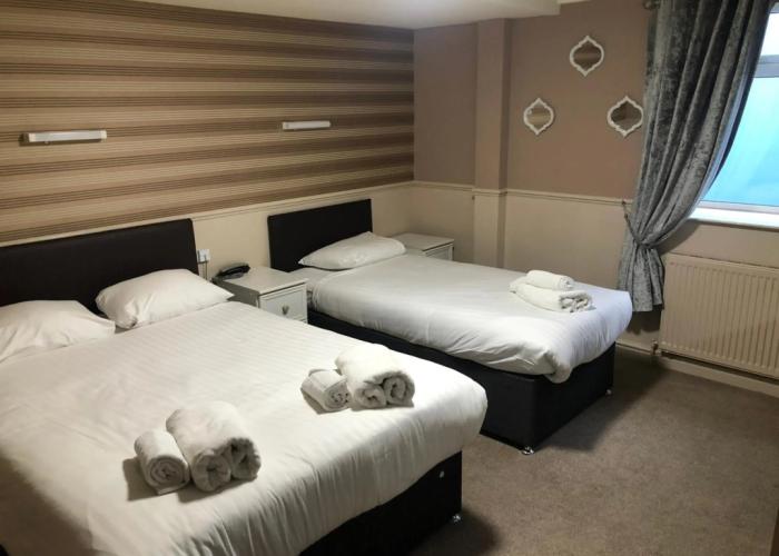 Lyndene Hotel