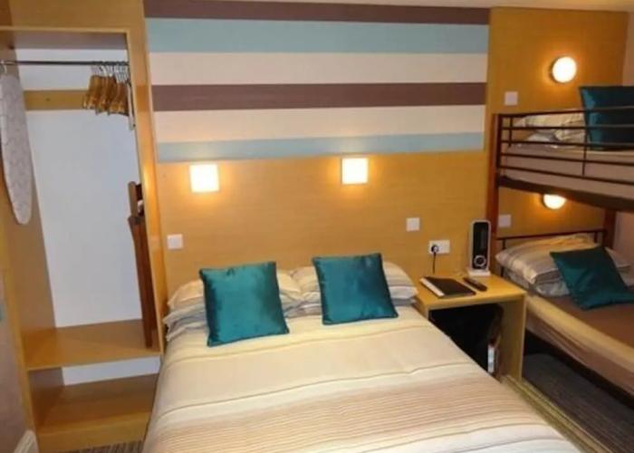The Craimar - Guest House