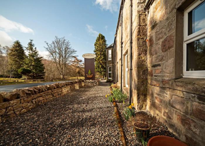 Rowan Tree Country Hotel