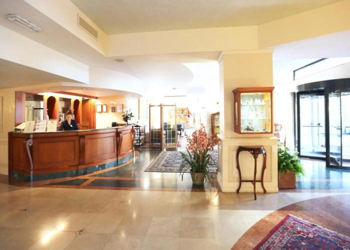 Hotel Savoy Palace