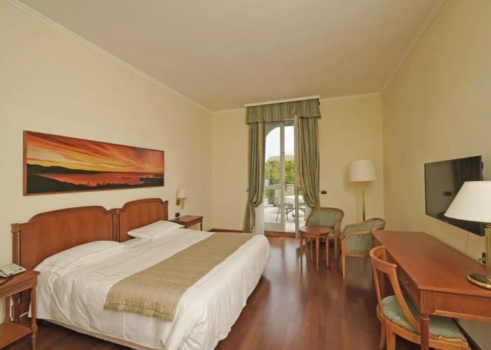 Hotel Savoy Palace