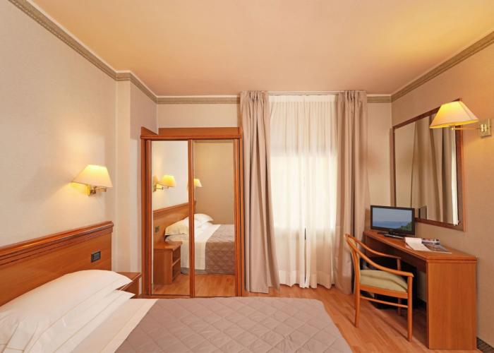 Hotel Du Lac Gardone Riviera