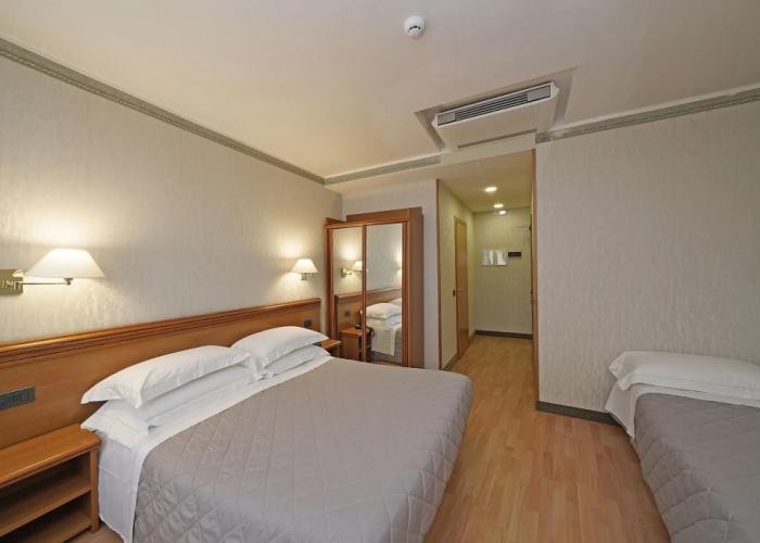 Hotel Du Lac Gardone Riviera