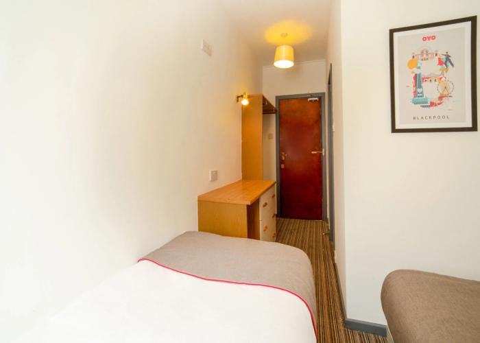 Alumhurst Hotel