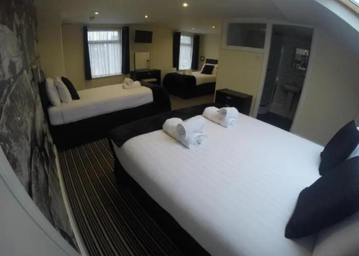 Happy Return Hotel