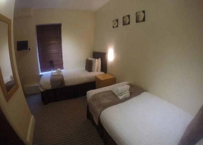 Happy Return Hotel