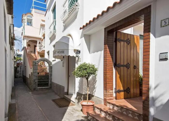 San Nicola Guest House