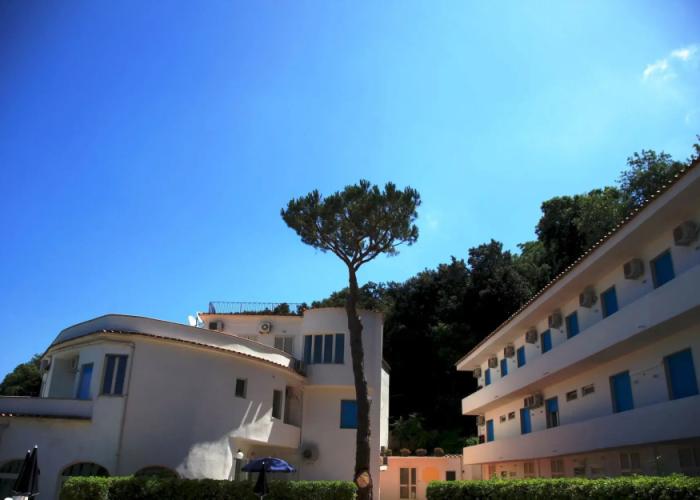 Hotel Bristol