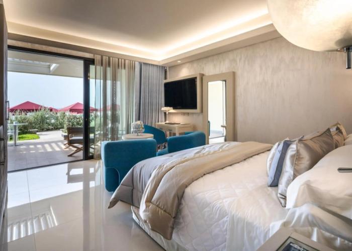 Cala Beach Resort