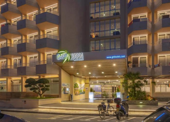 Hotel GHT Oasis Tossa & Spa