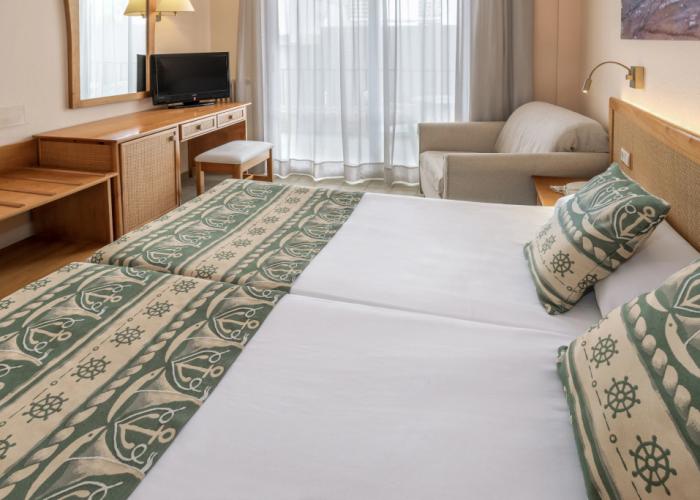 Hotel GHT Oasis Tossa & Spa