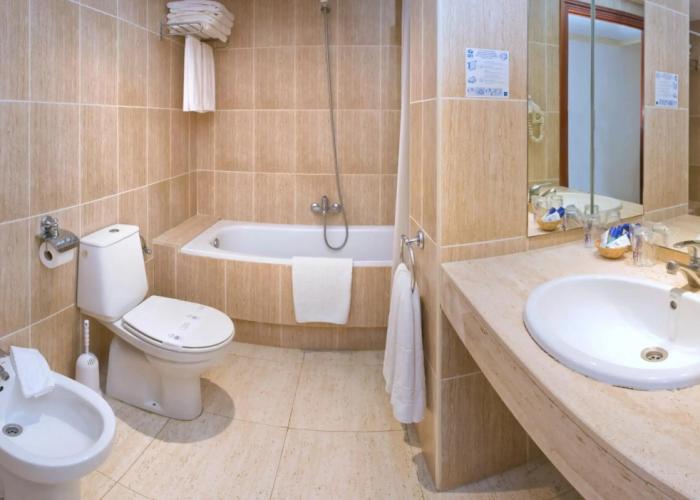 Hotel GHT Neptuno Tossa & Venus SPA