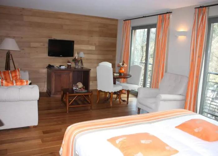 Hôtel Restaurant La Ferronnière