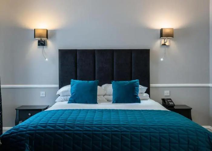 New Inn Hotel
