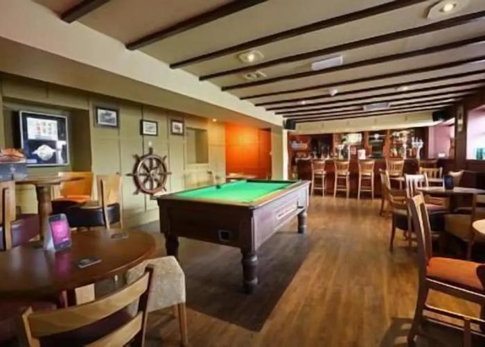 Newburgh Inn