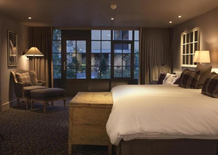 The Lygon Arms - an Iconic Luxury Hotel