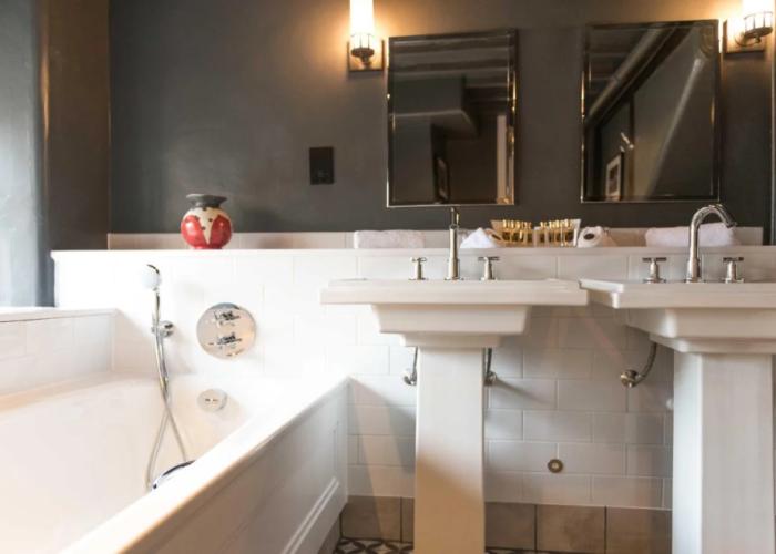 The Lygon Arms - an Iconic Luxury Hotel