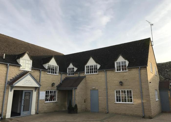 The Lodge at Broadway