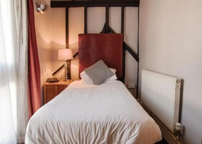 Saracens Head Hotel