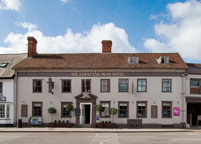Saracens Head Hotel