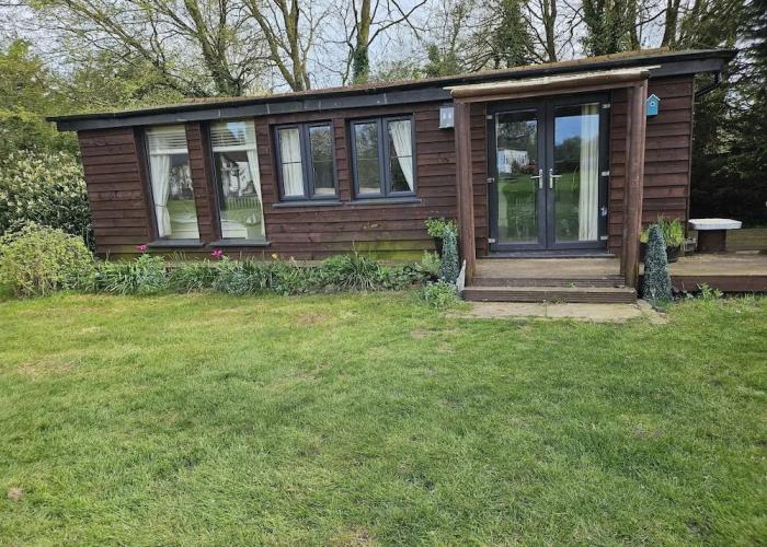 Remarkable 1-bed Cabin in Dunmow