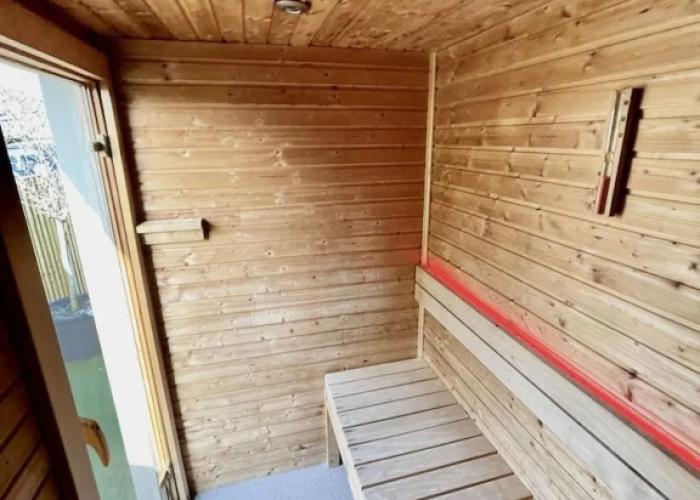Four Corners Holiday Home with Hot Tub & Sauna