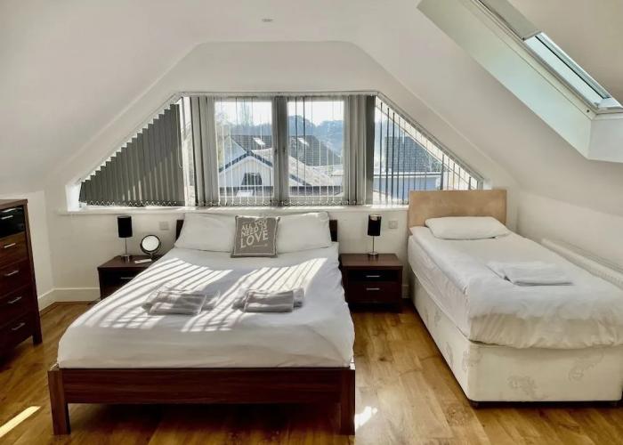 Four Corners Holiday Home with Hot Tub & Sauna
