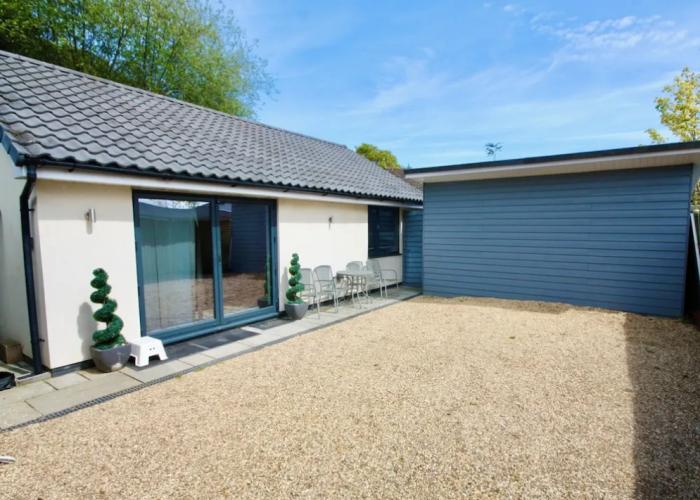 Ferndown Holiday Let