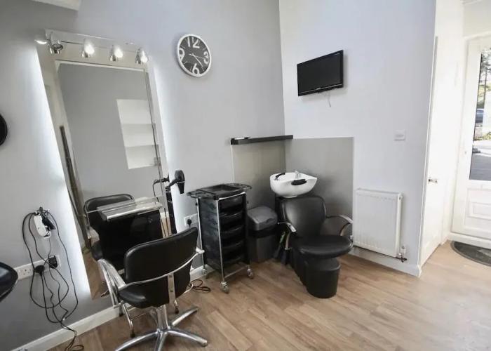 Pamper House Holiday Home And Annex