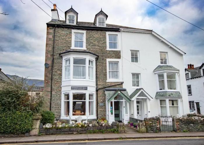 Lynwood Guest House