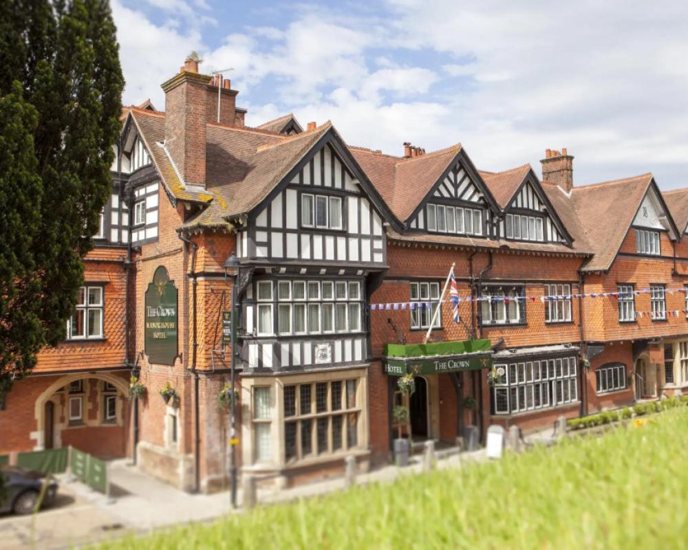 The Crown Manor House Hotel