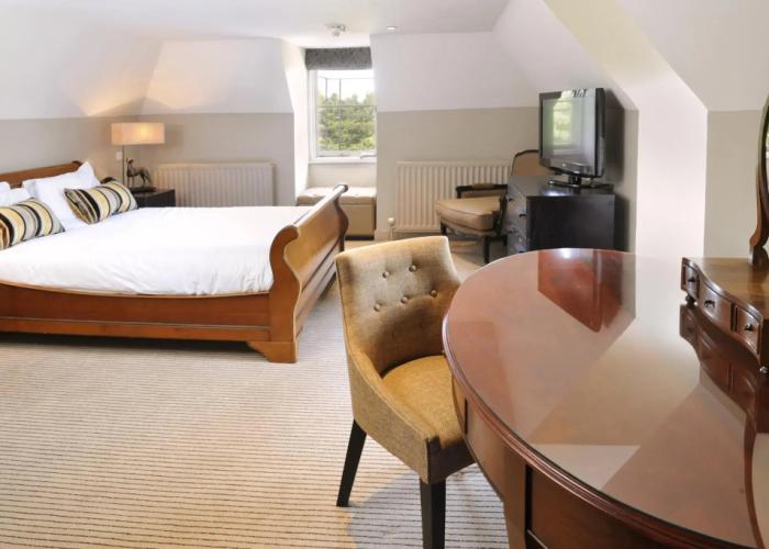 The Crown Manor House Hotel