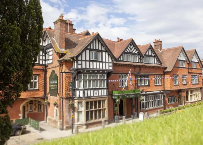 The Crown Manor House Hotel