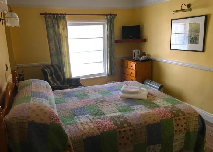 Wynnstay Hotel